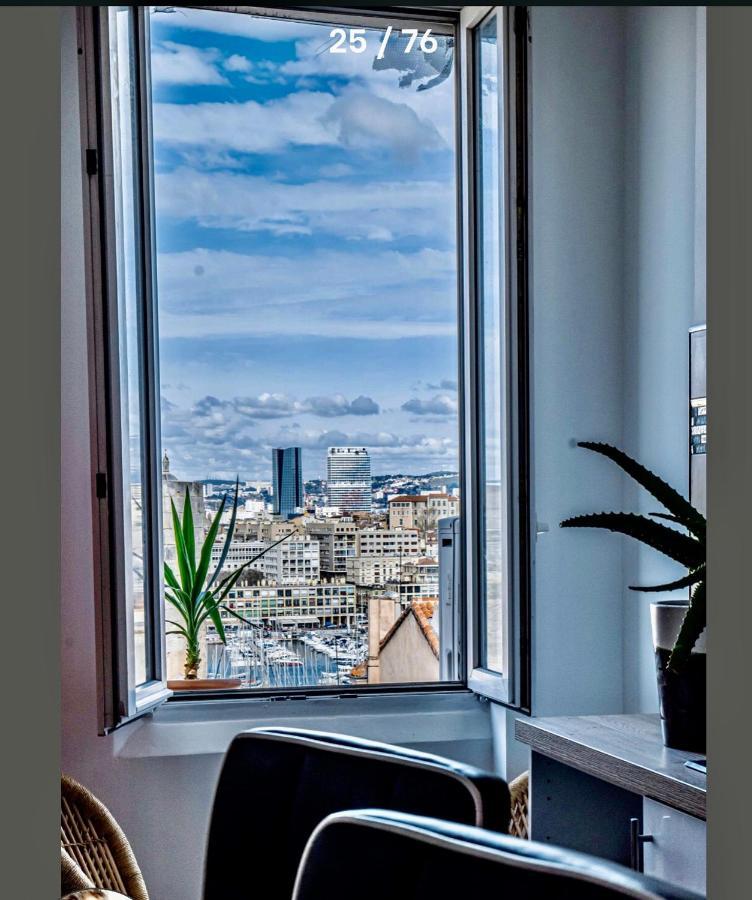 Luxe Calme Et Volupté Avec Vue Panoramique Sur Le Vieux Port Appartement Marseille